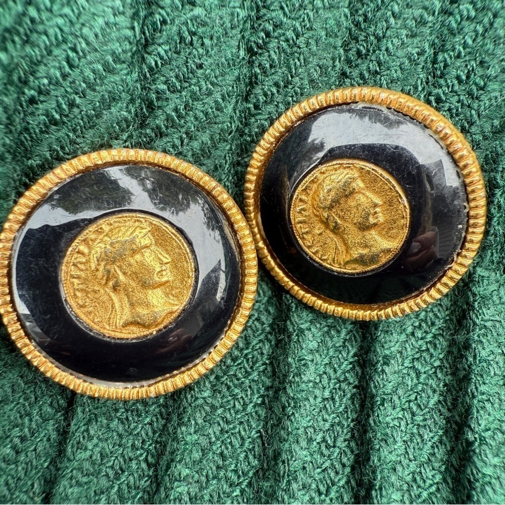 Vintage Coro Black and Gold Coin Clip On Earrings
